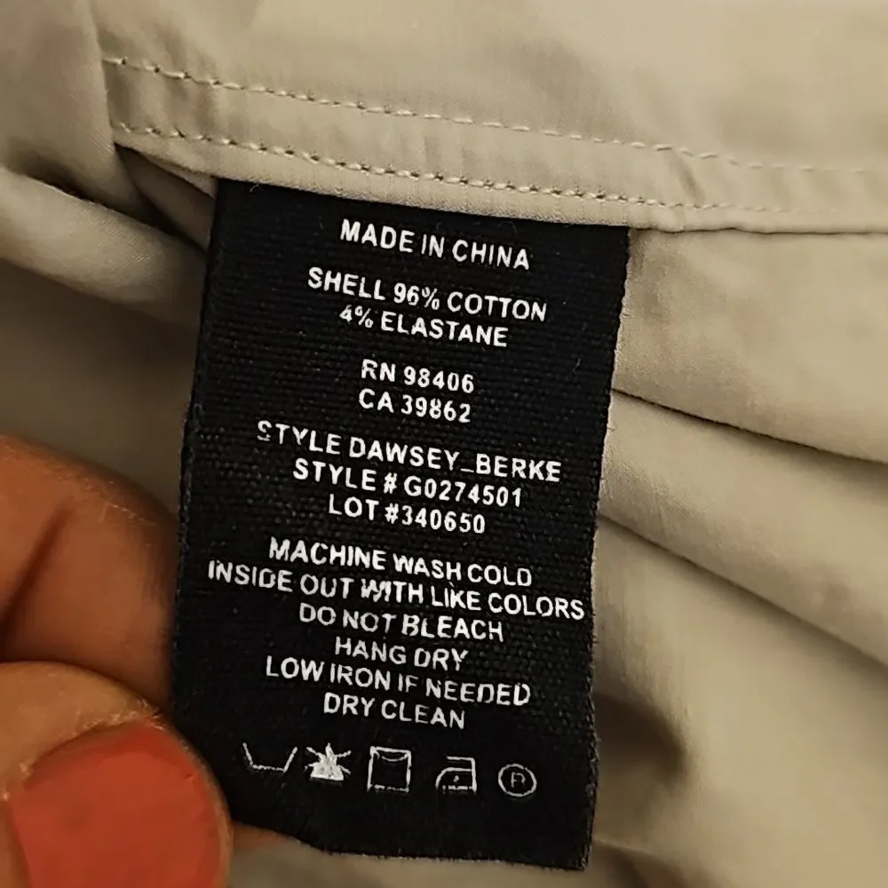 THEORY BUTTON DOWN SHIRT SIZE MEDIUM‎